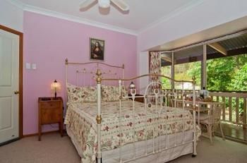 Avocado Grove B&B - Sunshine Coast Guide 10