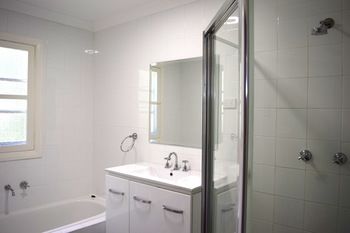 Clanwilliam - Sunshine Coast Guide 4