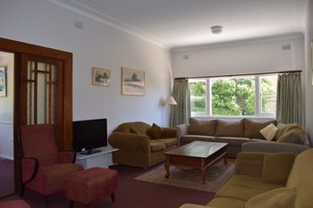 Clanwilliam - Sunshine Coast Guide 9