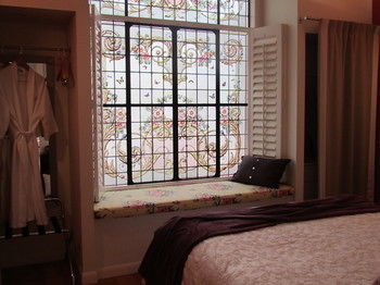 Amytis Gardens Retreat Spa And Cooking School - Sunshine Coast Guide 9