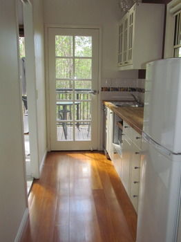 Amytis Gardens Retreat Spa And Cooking School - Sunshine Coast Guide 12