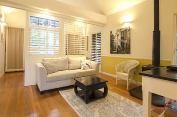 Amytis Gardens Retreat Spa And Cooking School - Sunshine Coast Guide 13