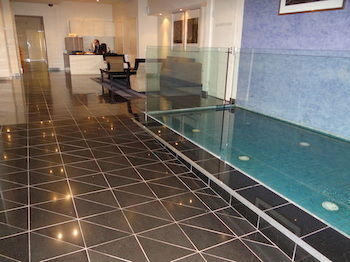 Amazing City Apartment - Sunshine Coast Guide 4