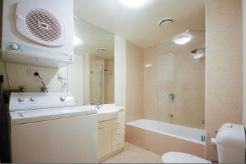 Amazing City Apartment - Sunshine Coast Guide 9