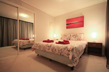 Amazing City Apartment - Sunshine Coast Guide 10