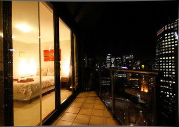 Amazing City Apartment - Sunshine Coast Guide 14