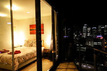 Amazing City Apartment - Sunshine Coast Guide 18