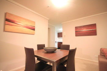 Amazing City Apartment - Sunshine Coast Guide 22