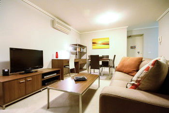 Amazing City Apartment - Sunshine Coast Guide 29