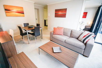 Amazing City Apartment - Sunshine Coast Guide 44