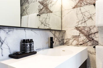 Apartment Hotel East Central - Sunshine Coast Guide 7
