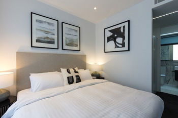 Apartment Hotel East Central - Sunshine Coast Guide 17