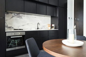 Apartment Hotel East Central - Sunshine Coast Guide 34