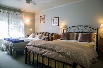Strathvea Guest House - Sunshine Coast Guide 7