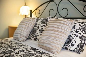 Strathvea Guest House - Sunshine Coast Guide 14