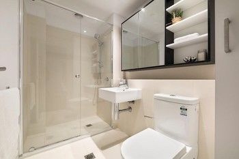 Apartments Of Melbourne Southern Cross - Sunshine Coast Guide 9