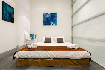 Anchor On Little Collins - Southern - Sunshine Coast Guide 2