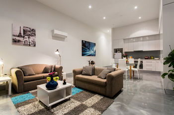 Anchor On Little Collins - Southern - Sunshine Coast Guide 18
