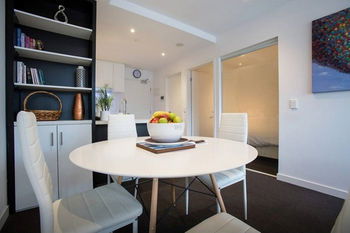 Anchor On Little Collins - Southern - Sunshine Coast Guide 41
