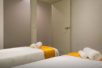 Anchor On Little Collins - Southern - Sunshine Coast Guide 61