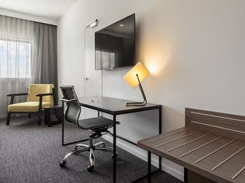 Best Western Plus Lake Kawana Hotel - Sunshine Coast Guide 40