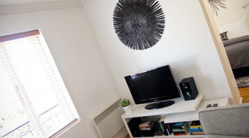 Apartment2c - Siena - Sunshine Coast Guide 6