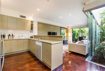Apartment2c - Tribeca - Sunshine Coast Guide 12