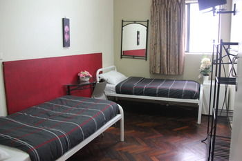 Coogee Beachside Budget Accommodation - Hostel - Sunshine Coast Guide 5