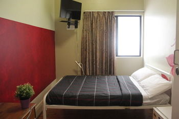 Coogee Beachside Budget Accommodation - Hostel - Sunshine Coast Guide 6