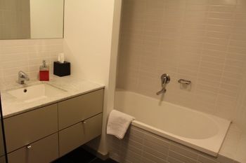 Apartment View Docklands Melbourne - Sunshine Coast Guide 2