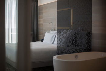 Pullman Sydney Airport - Sunshine Coast Guide 32