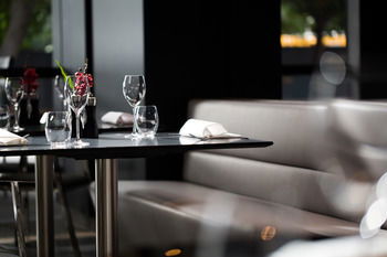 Pullman Sydney Airport - Sunshine Coast Guide 39