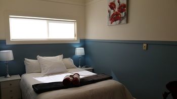 Coppers Hill Private Accommodation - Sunshine Coast Guide 3