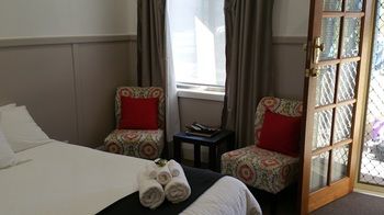 Coppers Hill Private Accommodation - Sunshine Coast Guide 4