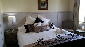Coppers Hill Private Accommodation - Sunshine Coast Guide 8