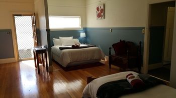 Coppers Hill Private Accommodation - Sunshine Coast Guide 9