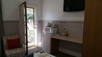 Coppers Hill Private Accommodation - Sunshine Coast Guide 10