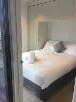 Apartments Melbourne Domain - CBD Lofts - Sunshine Coast Guide 42