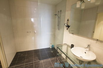 Carlson View Apartment - 68 LaTrobe St - Sunshine Coast Guide 0