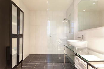 Carlson View Apartment - 68 LaTrobe St - Sunshine Coast Guide 10