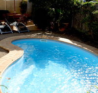 BEST WESTERN Ambassador Motor Lodge - Sunshine Coast Guide