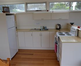 Amos Cottage - Sunshine Coast Guide 3