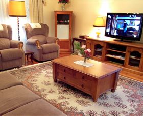 Addlestone House Bed & Breakfast - Sunshine Coast Guide 2