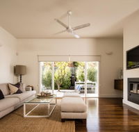 Beachview Bellerive - Sunshine Coast Guide
