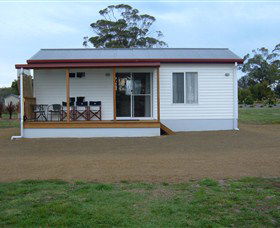South Arm Cabin Retreat - Sunshine Coast Guide 3