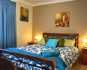 Country View Stays - Sunshine Coast Guide 2