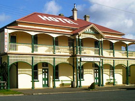 Imperial Hotel - Sunshine Coast Guide 0