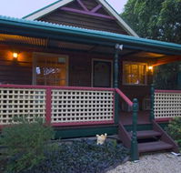 Trawool Cottages  Farmstay - Sunshine Coast Guide
