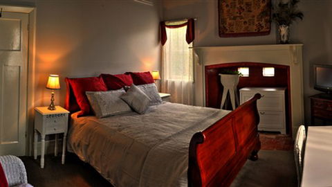 Heytesbury House B&B - Sunshine Coast Guide 2
