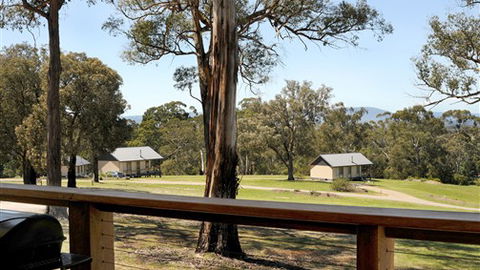 Yering Gorge Cottages - Sunshine Coast Guide 0